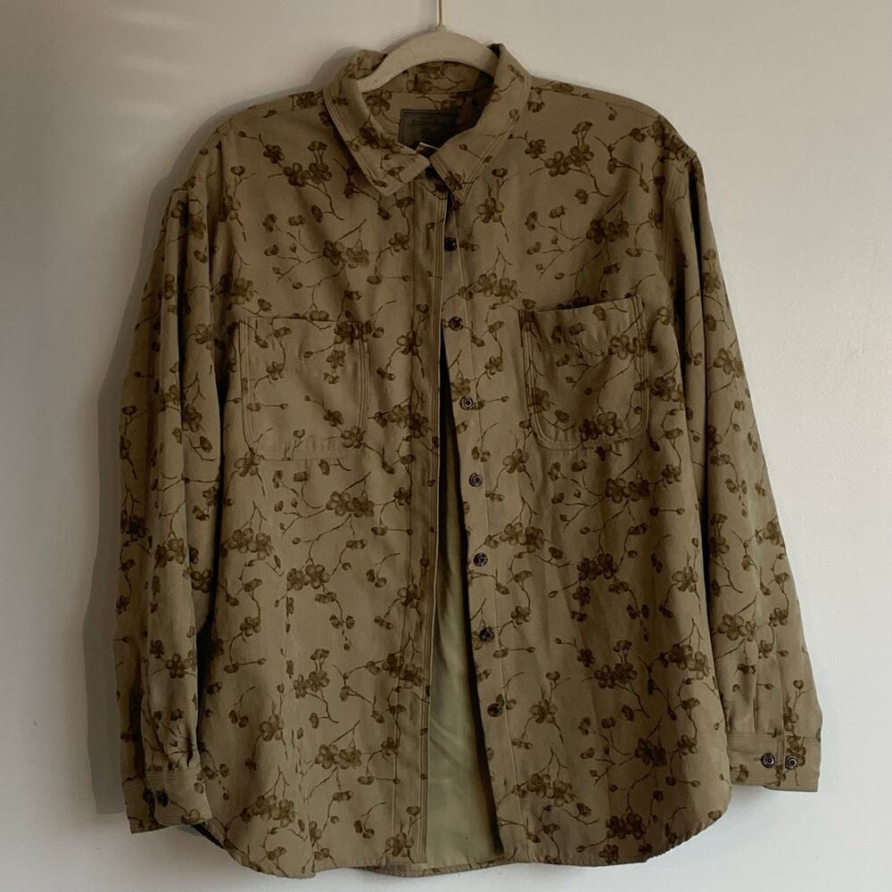 St. John’s Bay Women’s Floral Button‑Up Shirt – Size XL
